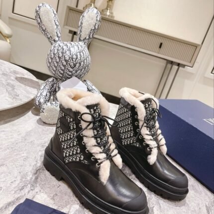 Dior Oblique Print stitching Snow boots size: 35-39 (40. 41can be customized)note shoes size when you fill shipping address