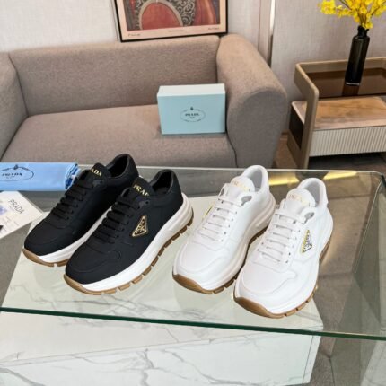 Prada 2024 loafers running shoes size: 35-41( 34 and 41 can be customized made)note shoes size and color which you want when you fill shipping address