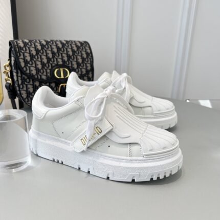 Dior classic shell shoes size: 35-40 note shoes size when you fill shipping address