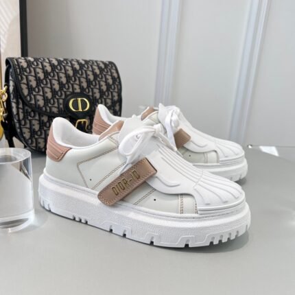 Dior classic shell shoes size: 35-40 note shoes size when you fill shipping address