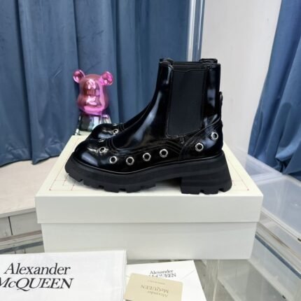 Alexander McQueen platform Doc Martens Wsize: 35～39(34、40 customized)note shoes size when you fill shipping address
