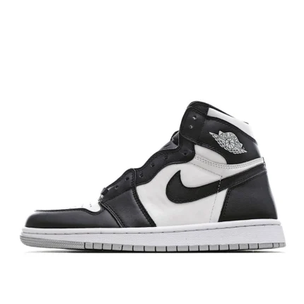 Air Jordan 1 Retro High OG 'Black/White'