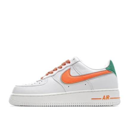 Nike Air Force 107 x Stranger Things “Hawkins High”  3M反光