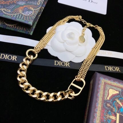 The Dior 30 Montaigne Necklace