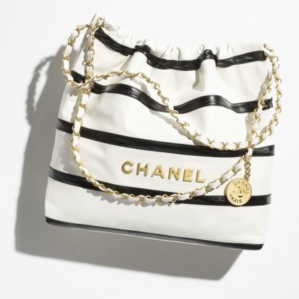 CHANEL 22 SMALL HANDBAG